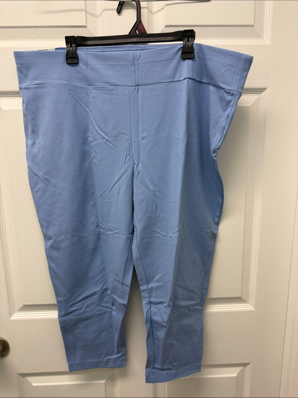 Terra & Sky Office Blue Capri Leggings